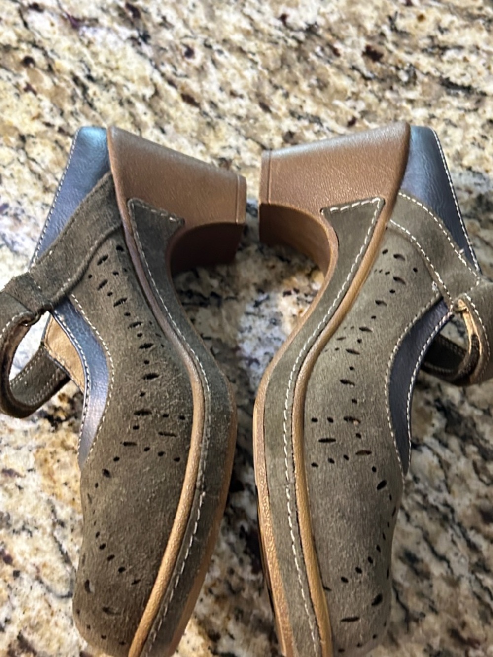 White Mountain Olive Green Suede Mary Jane Heels - Picture 4 of 15
